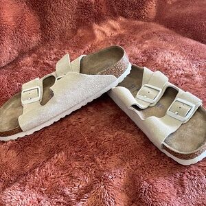 Womens Suede Sandals in Cream